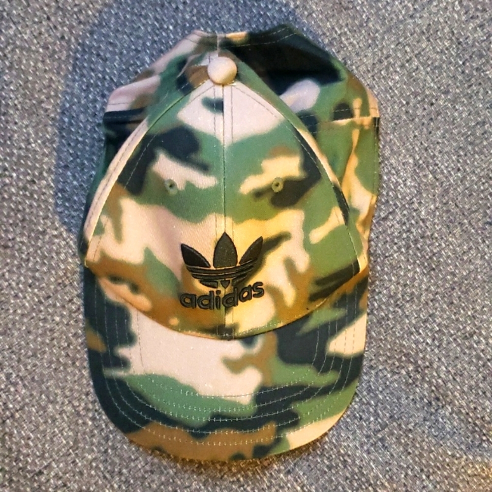 Adidas hat 100% cotton